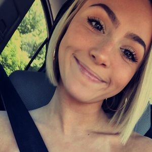 Meet your Posher, Marissa